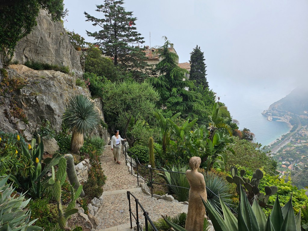 Desti-Weddi, Cacio e Vino: No Money for Monaco and Wandering Through&nbsp;Eze